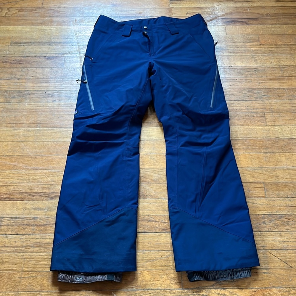 Patagonia men’s blue gortex ski pant blue size Large excellent condition